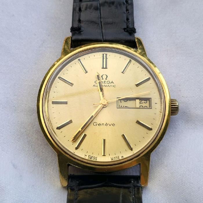 Omega Geneve Jam Tangan Vintage 1970s Automatic Movement untuk Pria Klasik Unik Elegan dengan Gelang