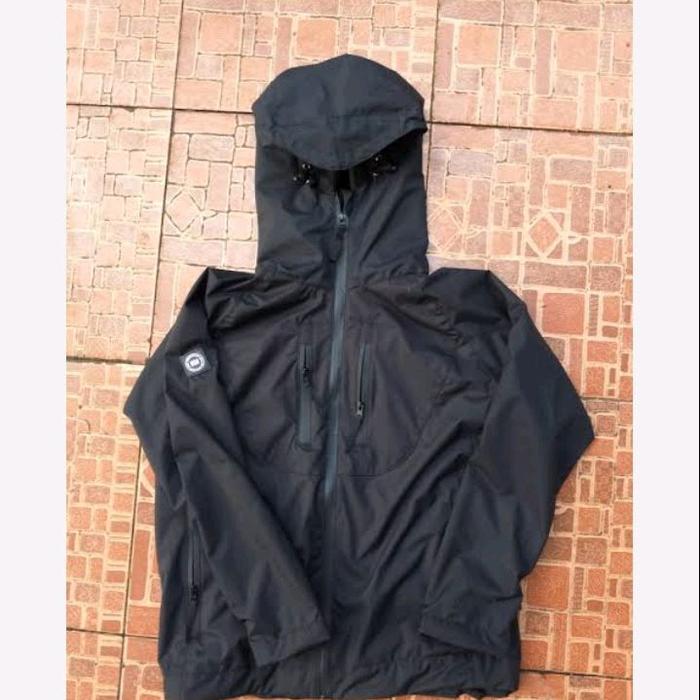troublemaker Pria Jaket Hitam Tebal