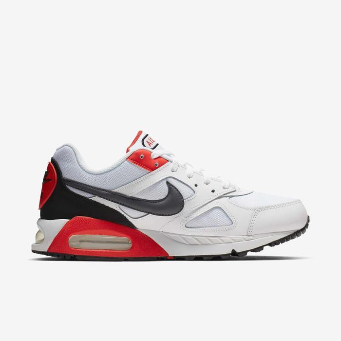 Sepatu sneakers am IVO red habanero