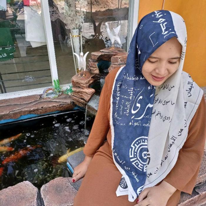 Hijab jilbab motif Man ana kerudung hijab santri nasional bahan voal Muslim hijab persegi arab pegon