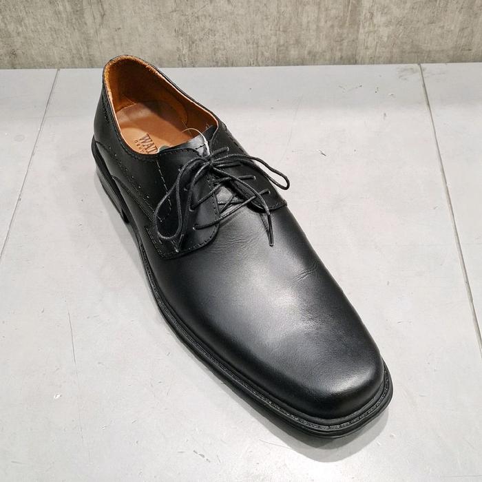 Sepatu Pria Watchout WW1002804 - Model Elegan dengan Tali Hitam dan Sol Hitam
