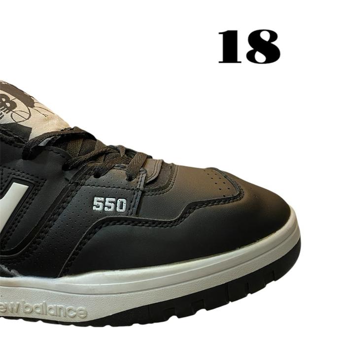 SEPATU NB 550 B/W Shoes Pria