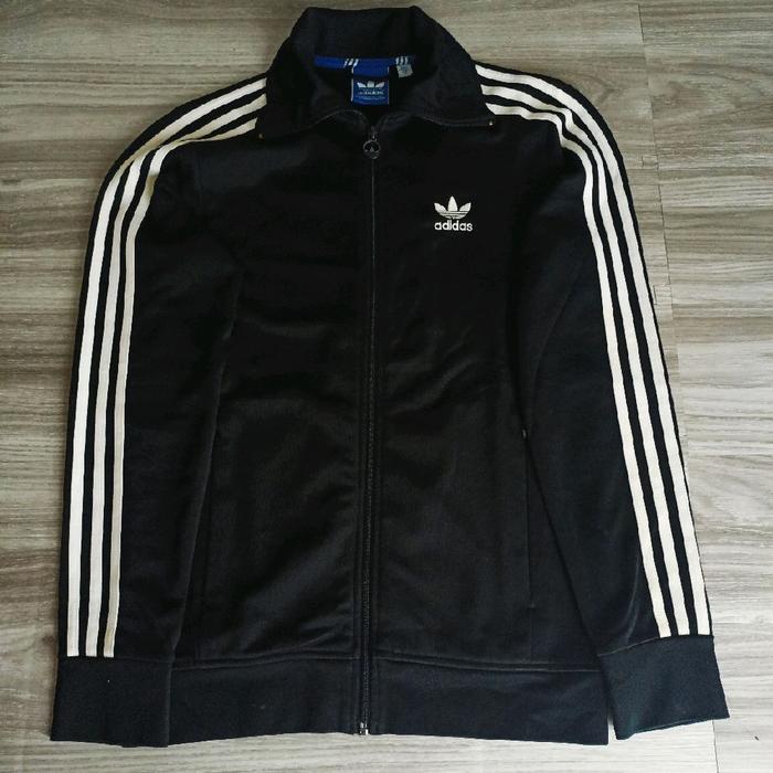 Tracktop Adidas Europa hitam