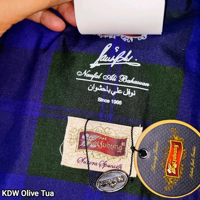 Sarung Ketjubung Sutera Spunsilk