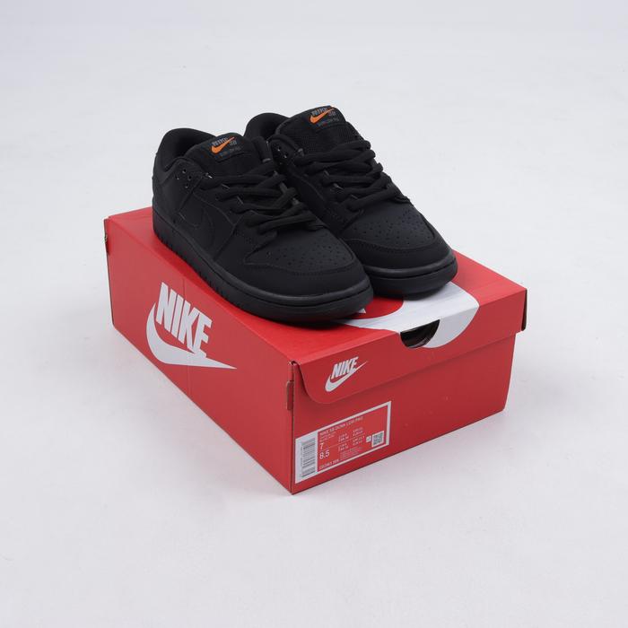 Sepatu  Nike SB Dunk Low Pro ISO Triple Black