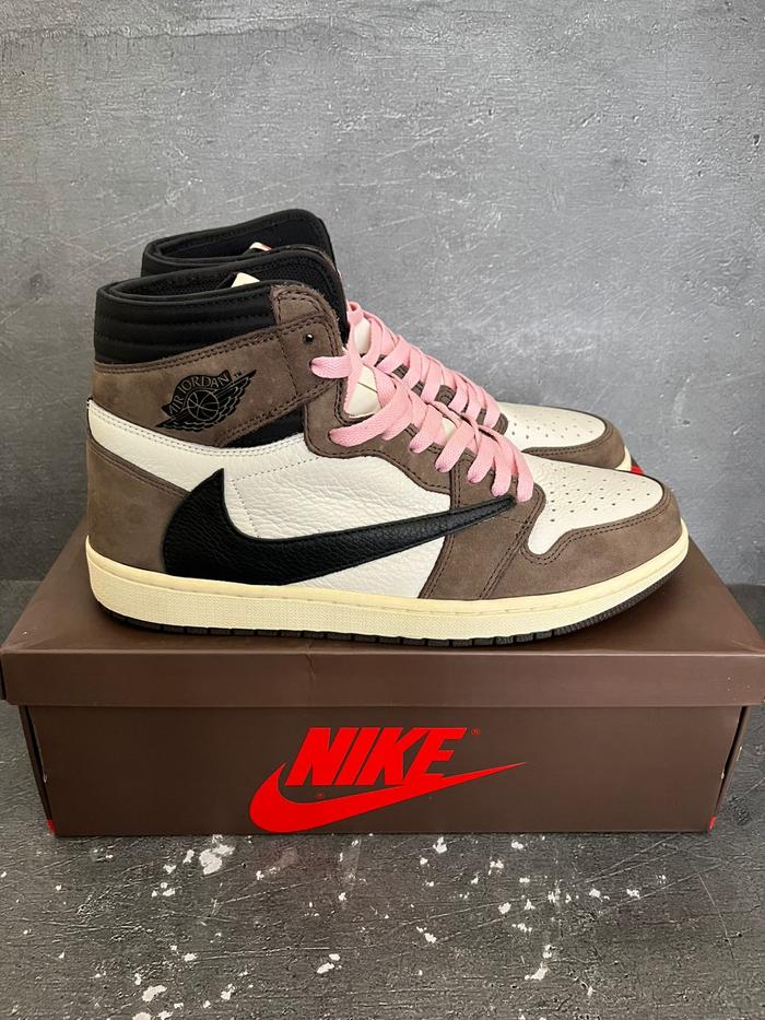 AJ 1 High OG Travis Scott Mocha