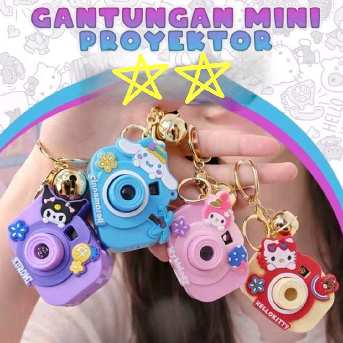 Gantungan Mini Proyektor Karakter Kartun Gantungan Kunci Tas Bentuk Kamera Proyektor Lucu