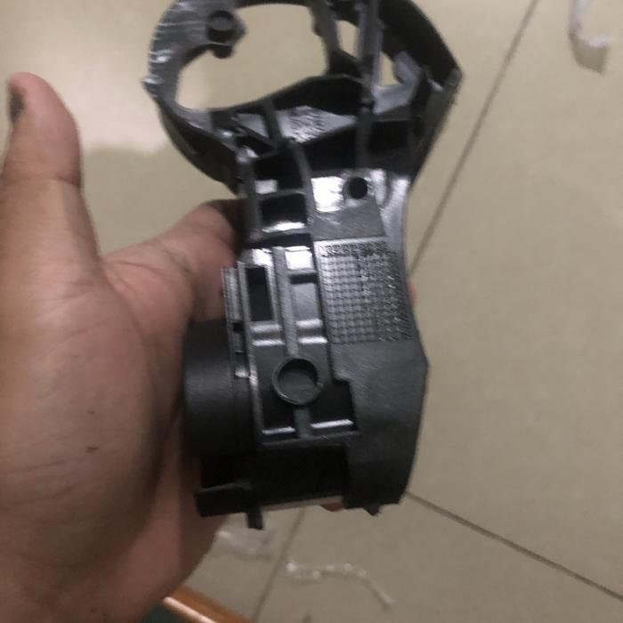 bracket ass dudukan spion engsel spion toyota innova reborn bracket as R1