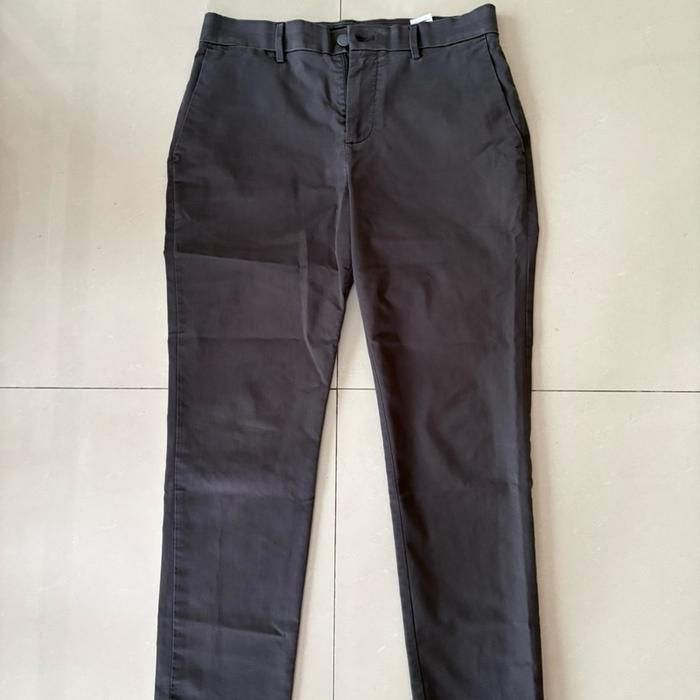 Celana panjang chino pria Banana Republic slimfit grey second 100% original - 30
