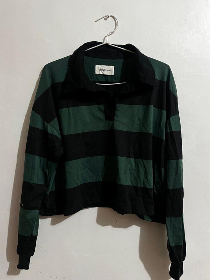Rubylicious Blouse Kaos Crop Top V Neck Stripe