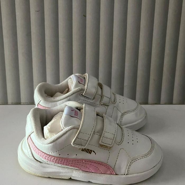Sepatu Anak Second Original Puma Size 26/16cm