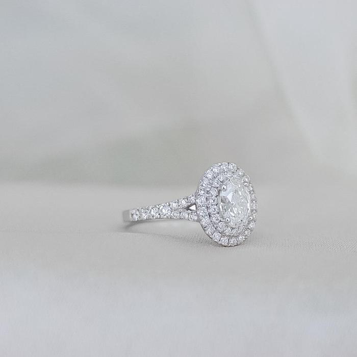 Cincin berlian wanita oval sertifikat GIA. E-vvs2. - DRM00296