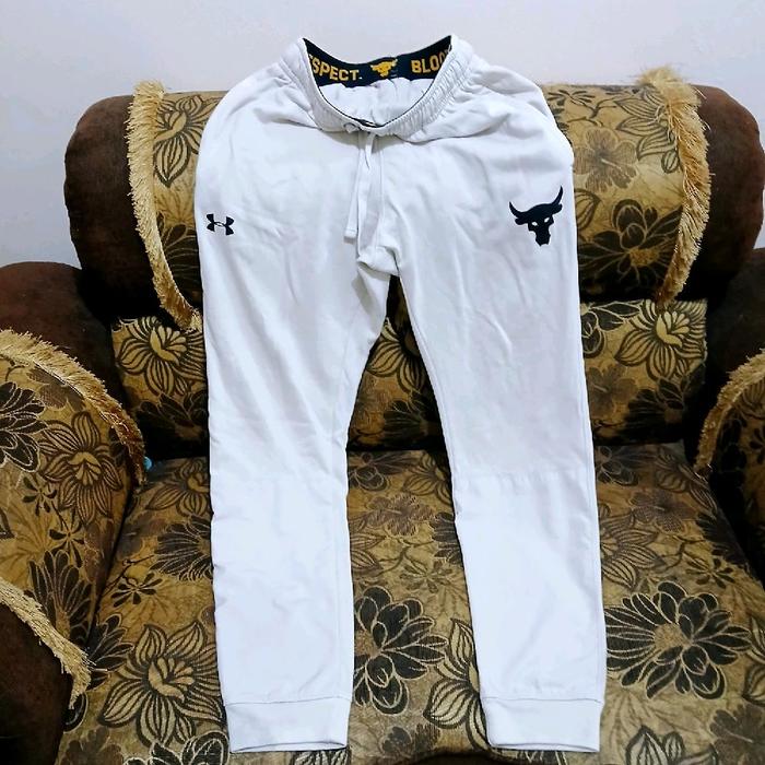 Under armour project rock joger pant 2nd like new