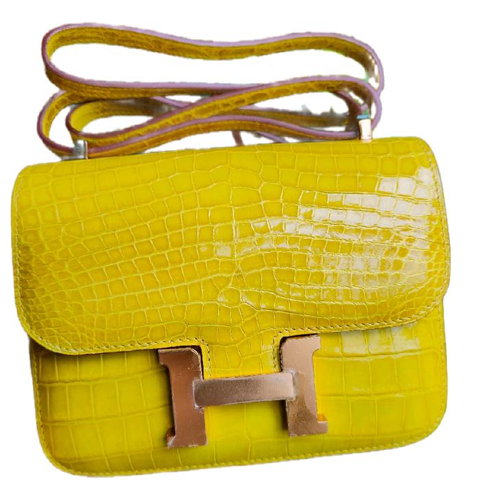 tas wanita hand Made no Brand                          model constance size 18cm                    