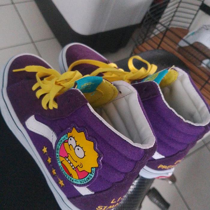 sepatu vans edisi lisa Simpson