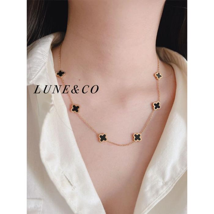KS268 Kalung Rantai Wanita Clover Hitam Bintik Keliling Satu Sisi