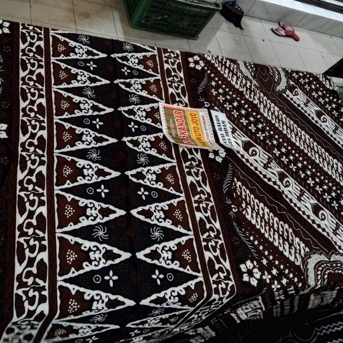 sarung motif wayang,sarung motif batik wayang