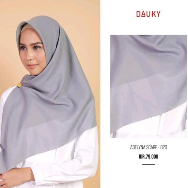 Dauky Hijab Segi Empat Polos Adelyna Scarf