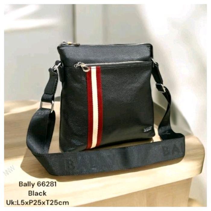 Bally Tas Selempang Pria 66281 Hitam dengan Desain Garis Merah Ukuran L5xP25xT25cm Slingbag Desain T