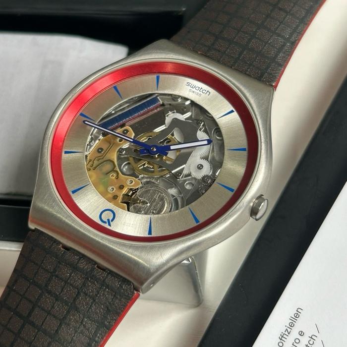 Jam tangan Swatch 007 James Bond 2Q Skin Irony