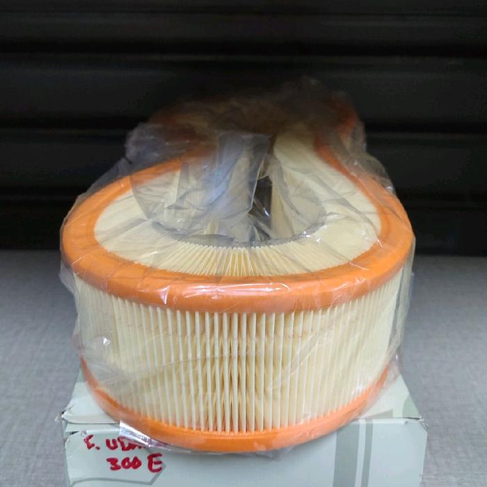 Filter udara mercedes-benz w124 300e