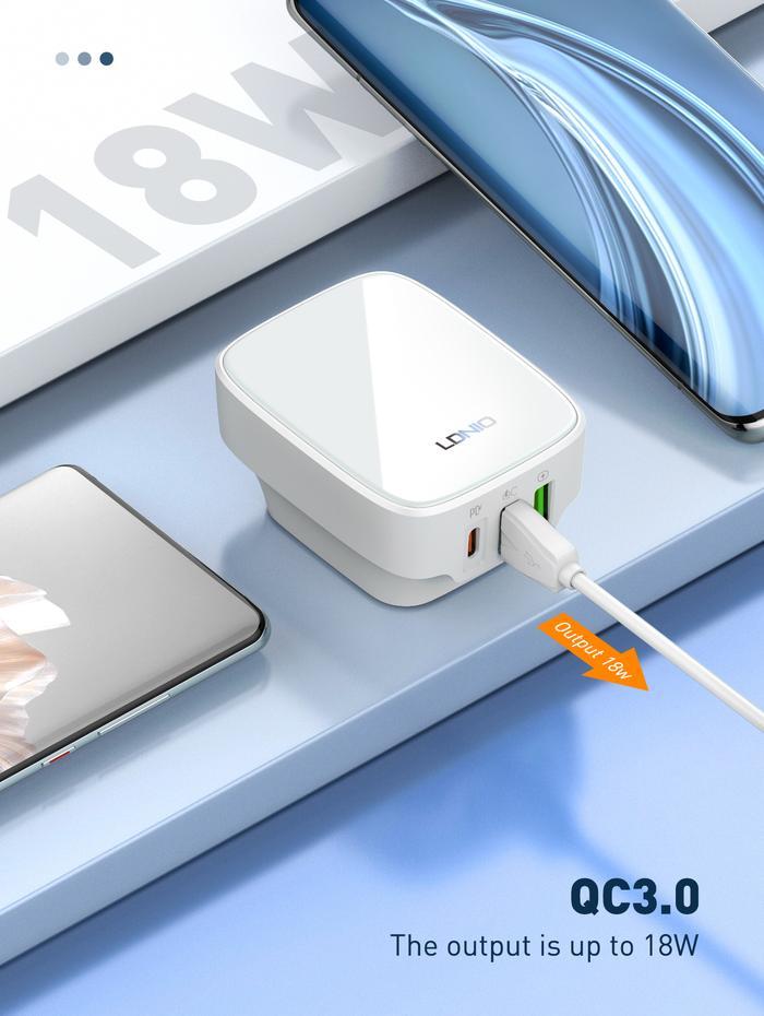 Terlaris Ldnio Q334 Wall Charger 32W Super Fast Charging Travel Charger Pd Qc High Quality