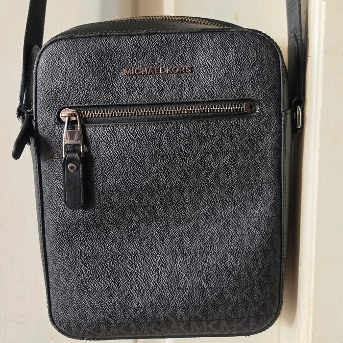 Original Second MK Men Var Sling Bag warna hitam Siap Pakai