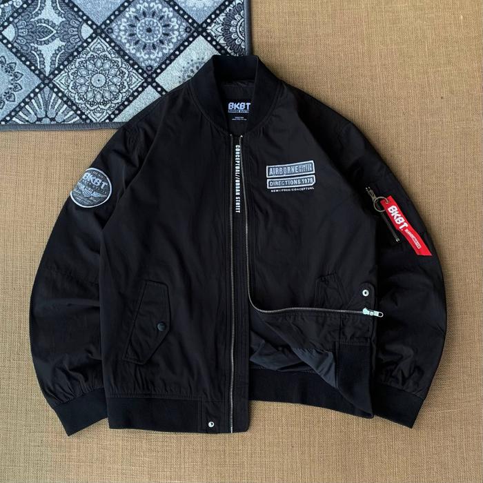 jaket Bkbt size M (seperti baru) 100% original 190526A