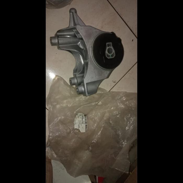 Engine Mounting Captiva FL Dudukan Mesin Captiva FL DEPAN GM 94543722 R1