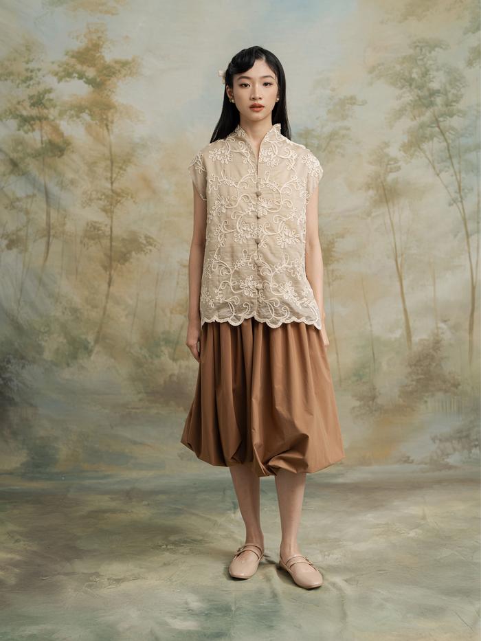NOVERE - Putu Ayu In Champagne