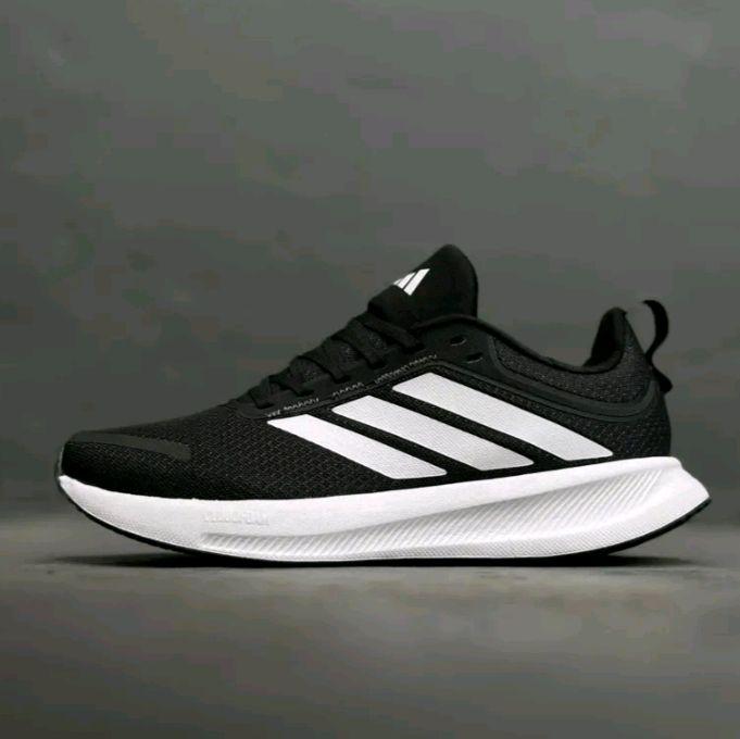 adidas sepatu olahraga run FALCON 5 TR hitam putih ringan dengan desain 3 garisan khas Running - Sne