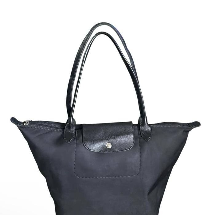 Longchamp  Authentic Tas Tangan Wanita Asli dengan Desain Elegan dan Tali Panjang untuk Kegunaan Seh