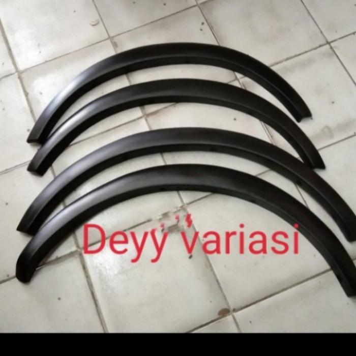 Over Fender Avanza 2005-2011