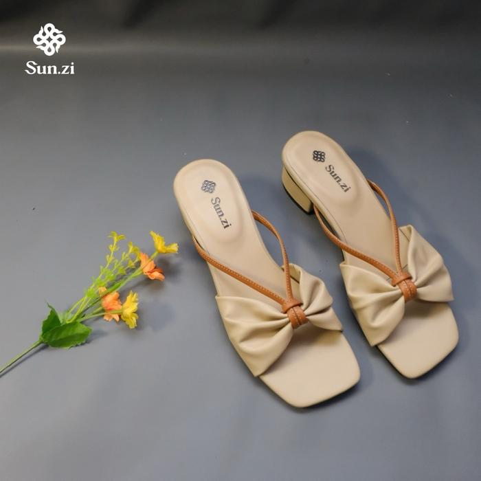 Sun.zi | Zelia | sandal wedges 3 cm hak