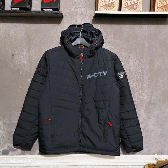 JACKET OUTDOOR BLOODS ACTV WINBLOCKS BLACK ORIGINAL.!! Jaket Pria Wanita Tebal Logo