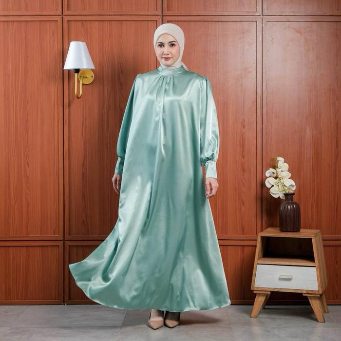SATIN SILKY SAMIRA DRESS BY KANAYA HIJAB.84 Gamis Lembut Muslim Nyaman Wanita Mewah Maxmara