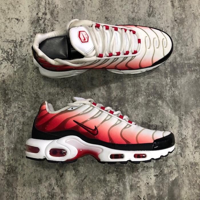 Nike TN sepatu sneakers original