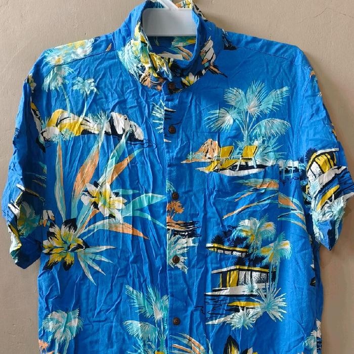 Preloved Kemeja Pantai Quiksilver original Size M Pria