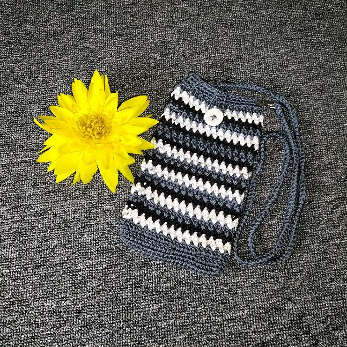Tas Rajut Mini Hitam Putih Abu-abu