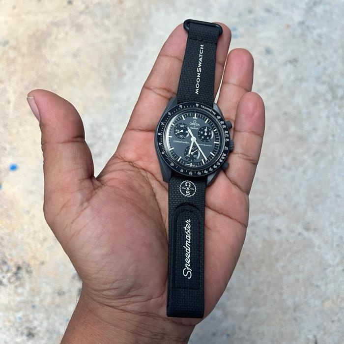 jam Swatch omega Moonswatch speedmaster original
