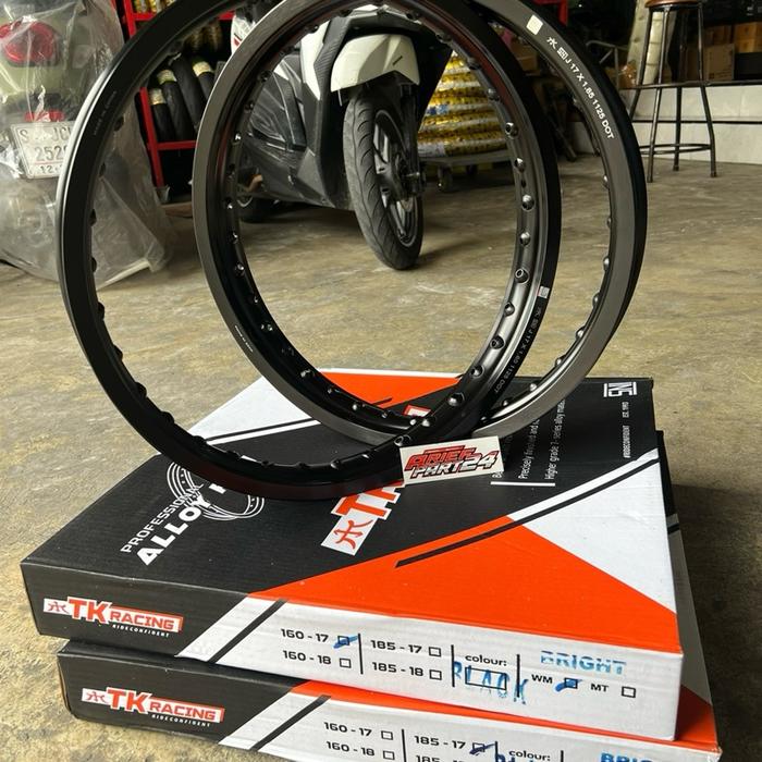 Velg almunium TK Racing Ring 17 Lebar 160 185 Velg TK Racing 160.185 Ring 17 hitam
