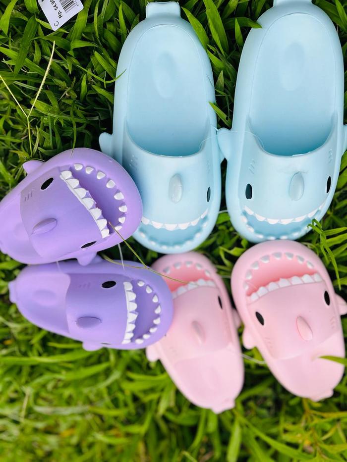 Sendal Selop Anak Hiu Lucu Trendy Sandal Ikan Baby Shark Indoor Outdoor Sandal Hiu Dewasa Ringan Com