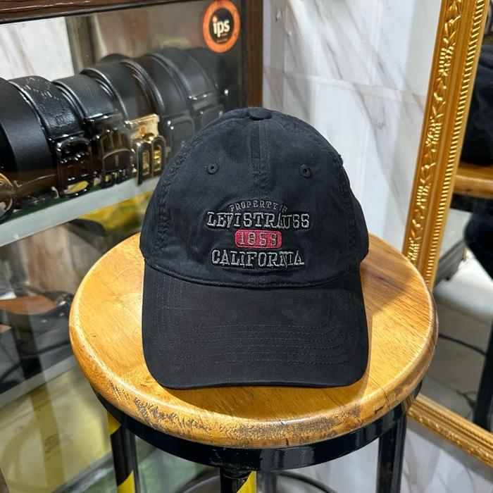 Topi levis hitam cotton pria