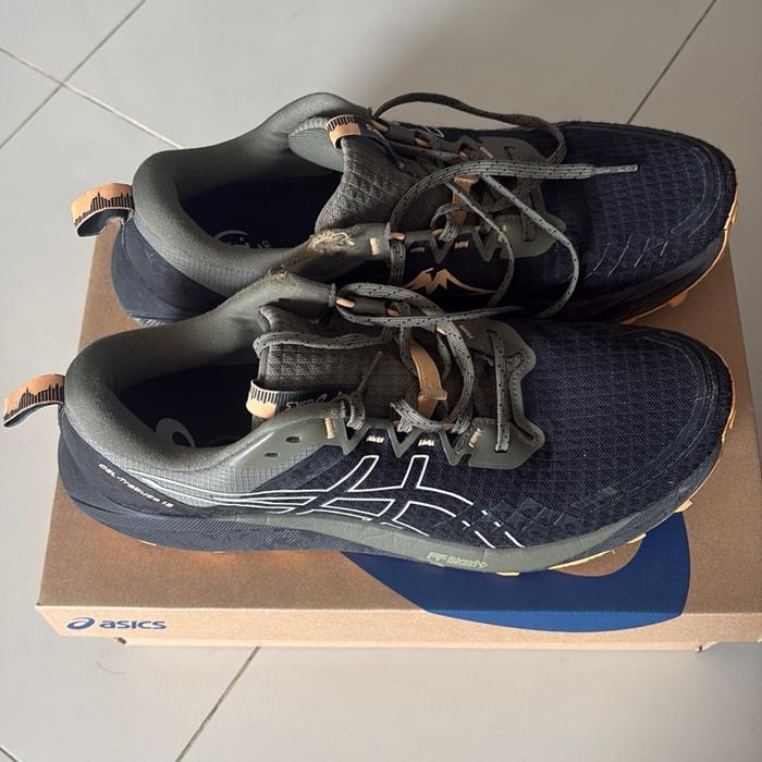 Asics Trabuco 13 (Sepatu Trail)