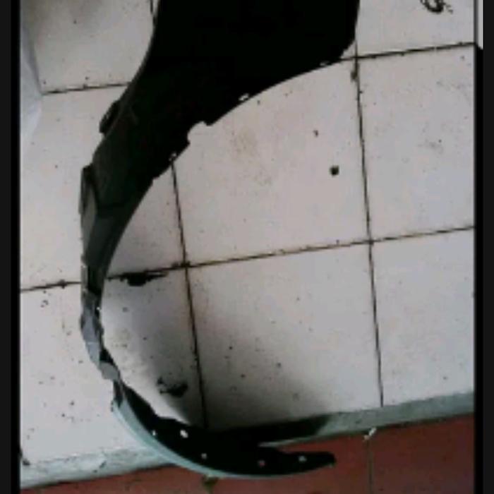 Liner Fender Depan Grandmax