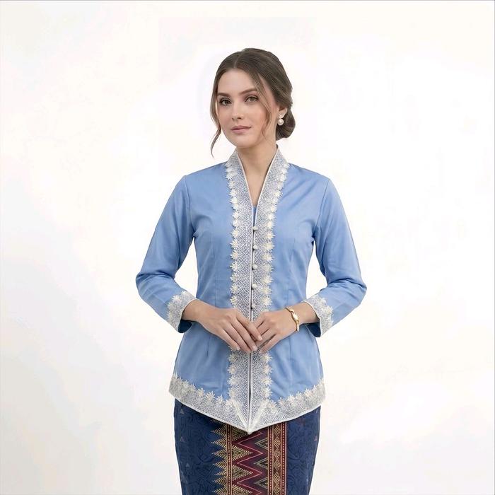 KEBAYA ENCIM RENDA ANJANI Atasan Kartini Motif Renda Bunga Warna Peach dengan Detail Elegan