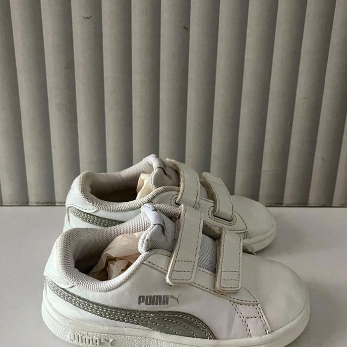 Sepatu Anak Second Original Puma White Size 24/15cm