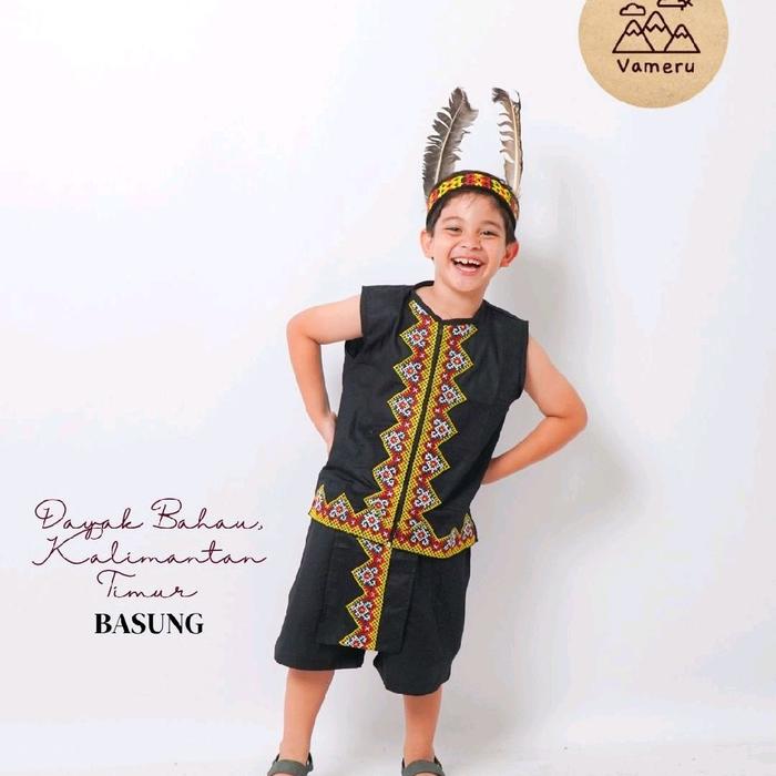 BAJU ADAT DAYAK BAHAU ANAK LAKI LAKI