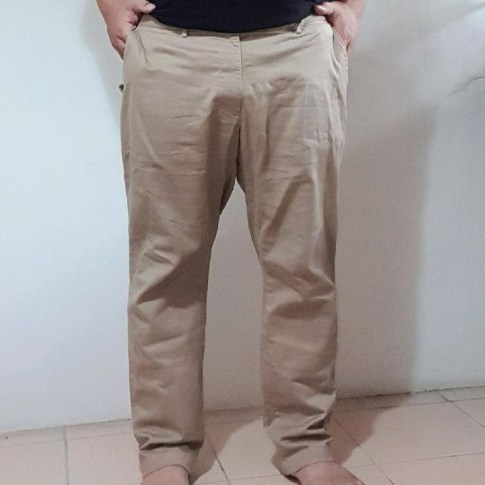 Preloved Celana Panjang Chino Uniqlo Slim Straight Elastic Waistband