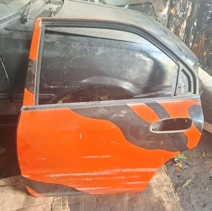 pintu belakang bagian kiri accord cielo 94-98